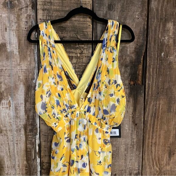 NWT Mac Duggal Ieena Yellow Crossed Halter Tie Waist Jumpsuit floral print Sz 6 - Picture 15 of 15